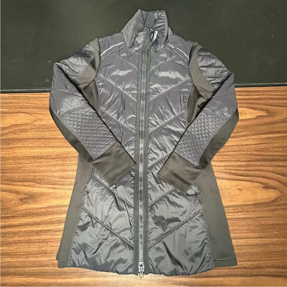 Athleta rock ridge black Primaloft coat - Picture 11 of 11